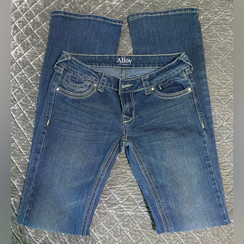 Alloy Avery Lightweight Low Rise Bootcut Jeans  Size 5, 37” Inseam TALL LONG